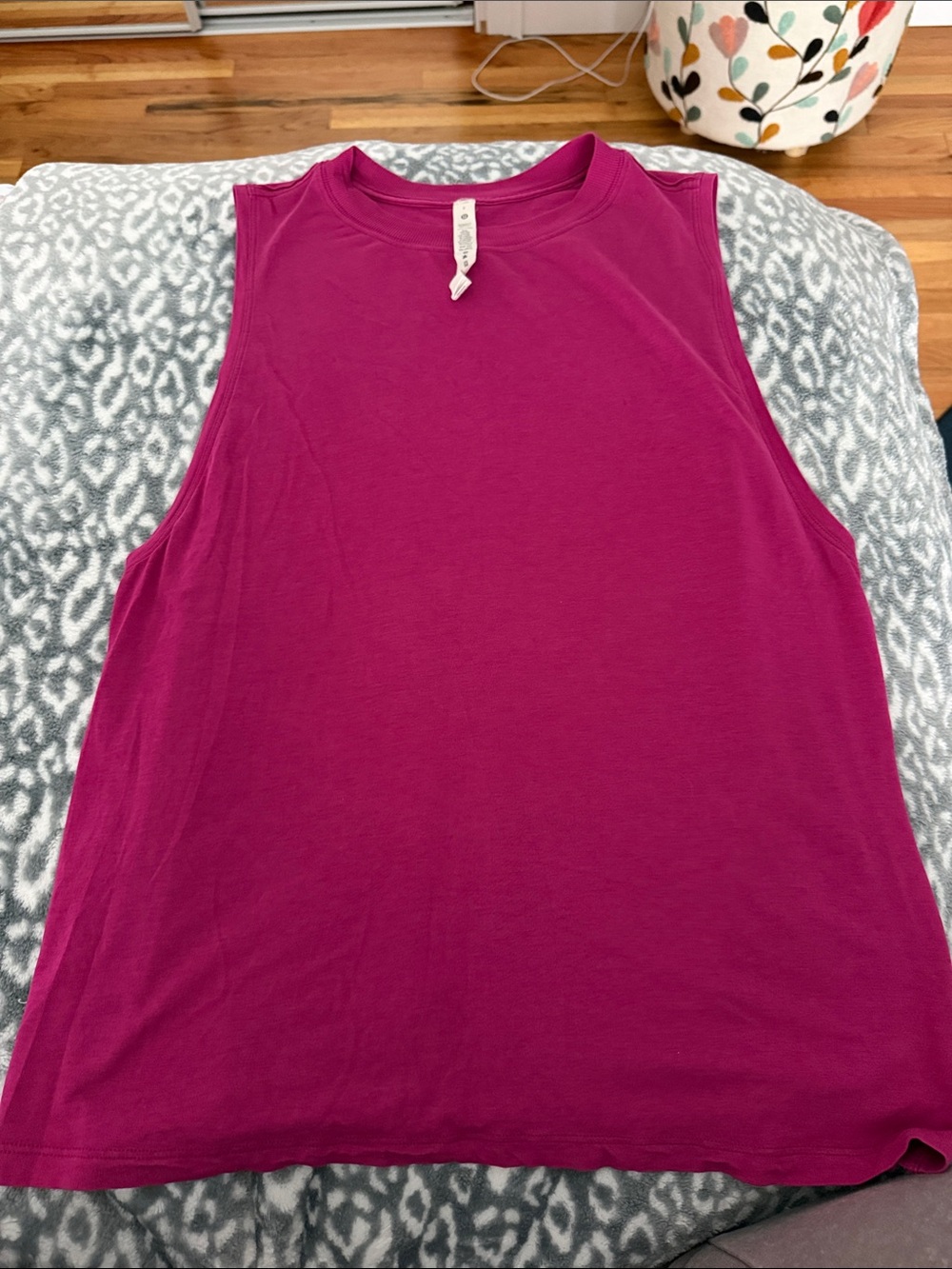 Sleeveless Tank Top in Magenta